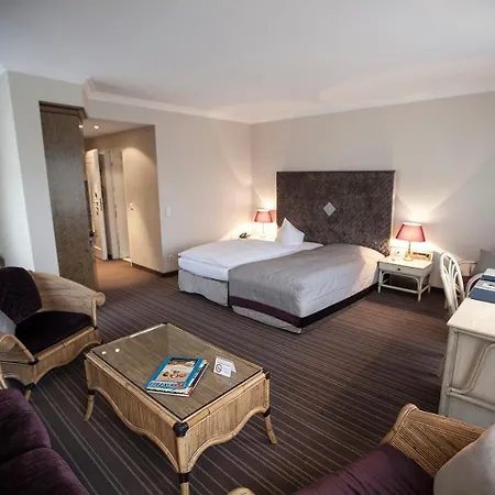 Otel 
