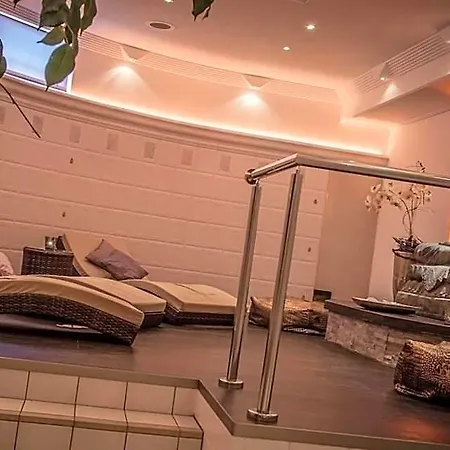 Hotel Schloss Friedestrom 4*