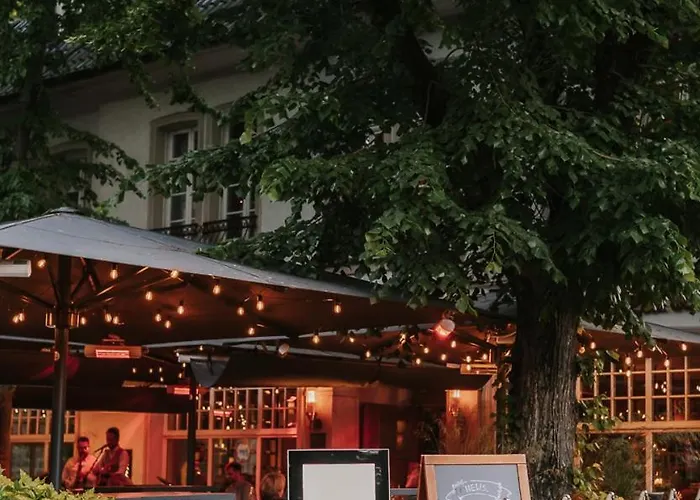 弗雷德特罗姆宫酒店 4*